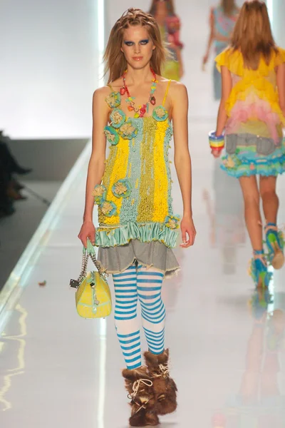 Look 40